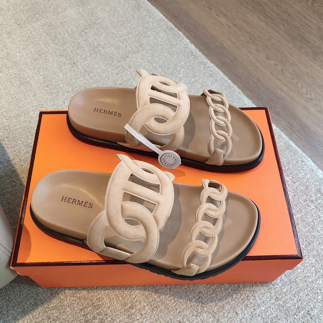 ua H**mes extra sandal