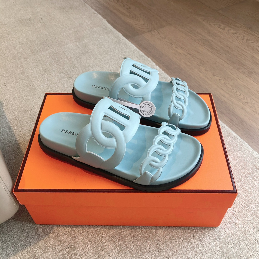 ua H**mes extra sandal