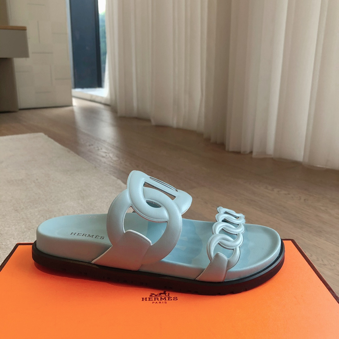 ua H**mes extra sandal