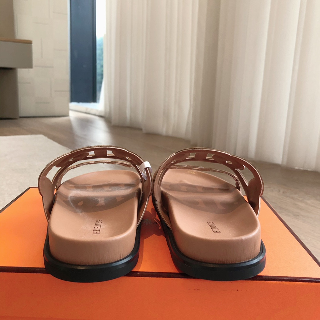 ua H**mes extra sandal