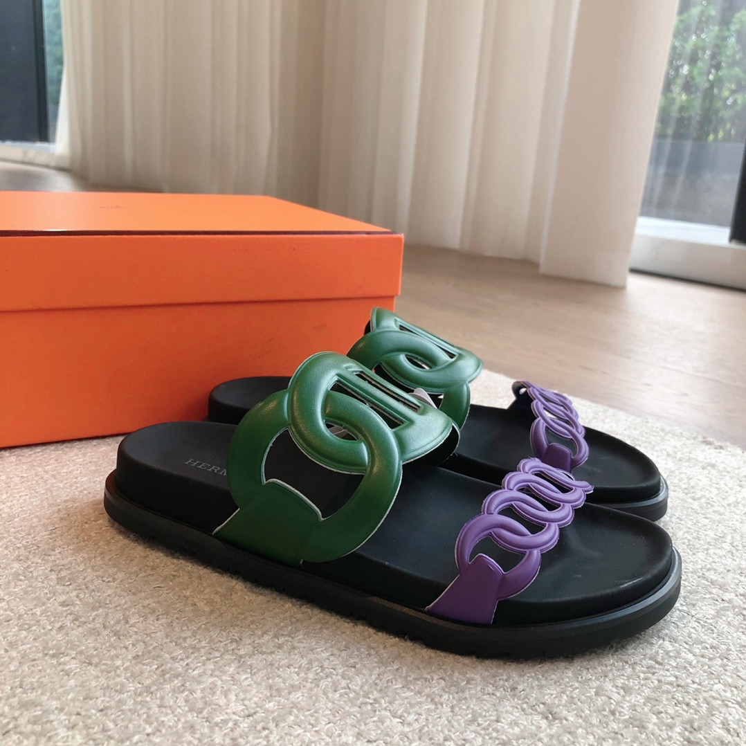 ua H**mes extra sandal