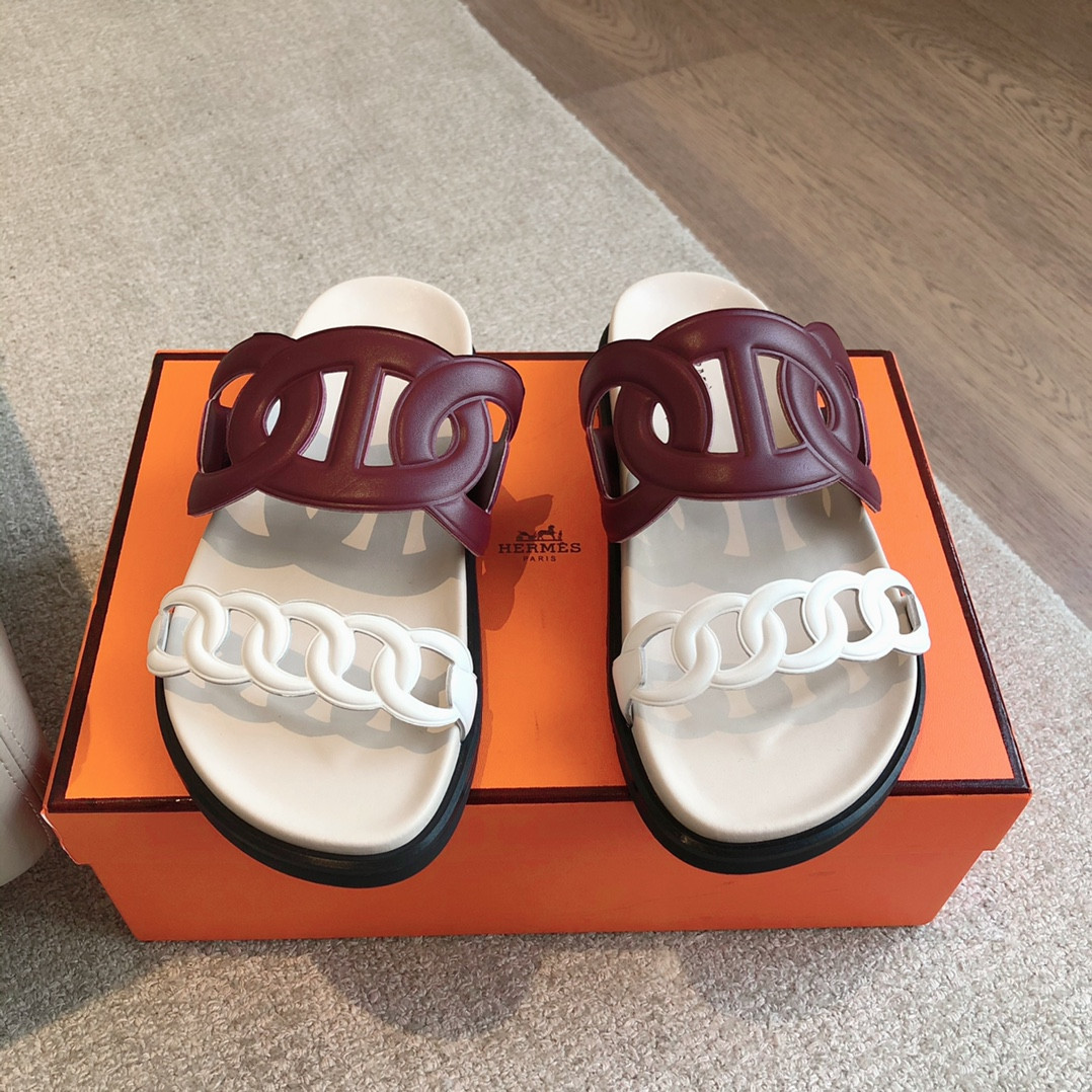 ua H**mes extra sandal