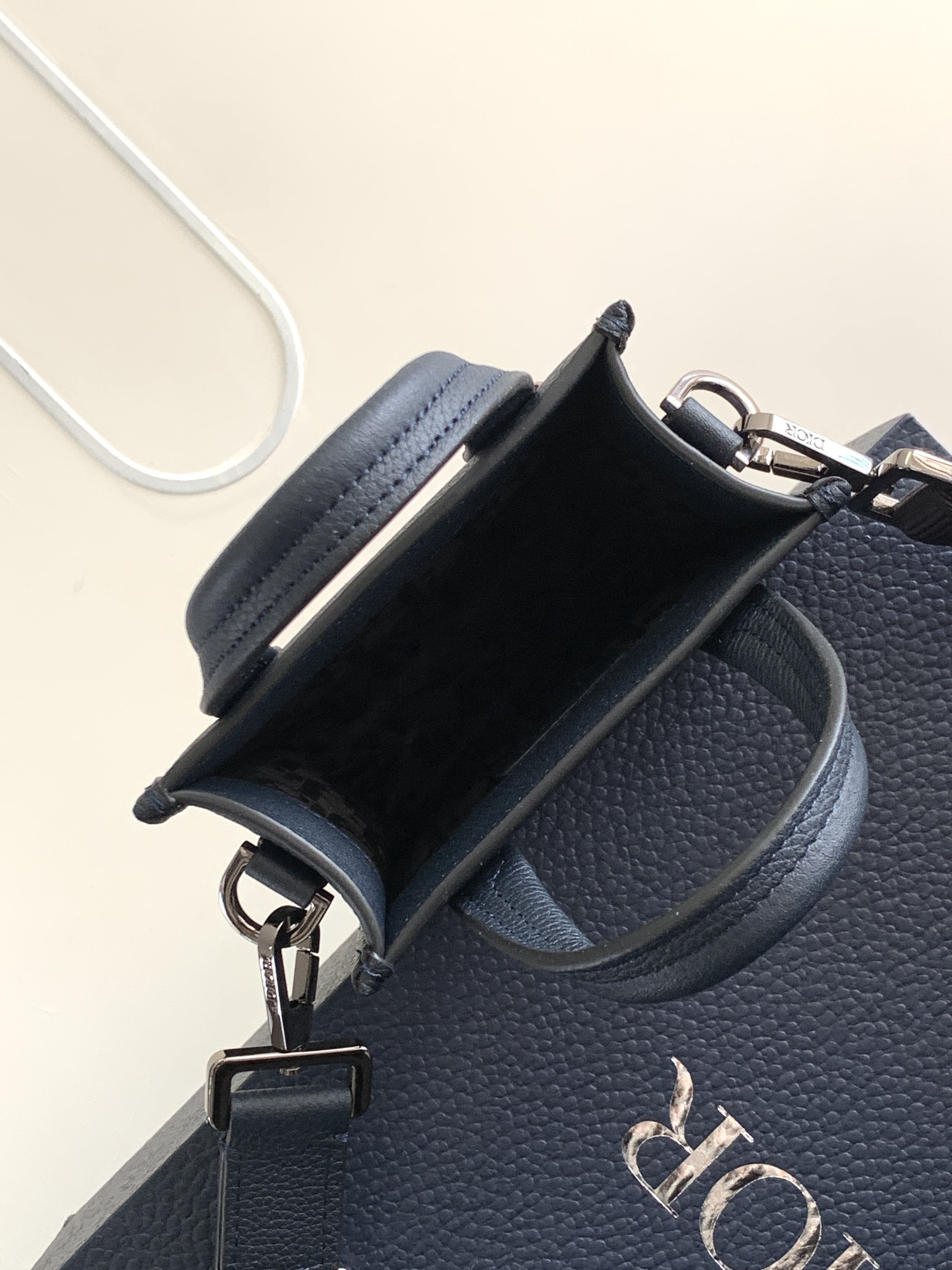 d*or safari N0*H-south 14 x 19 x 6.5 cm