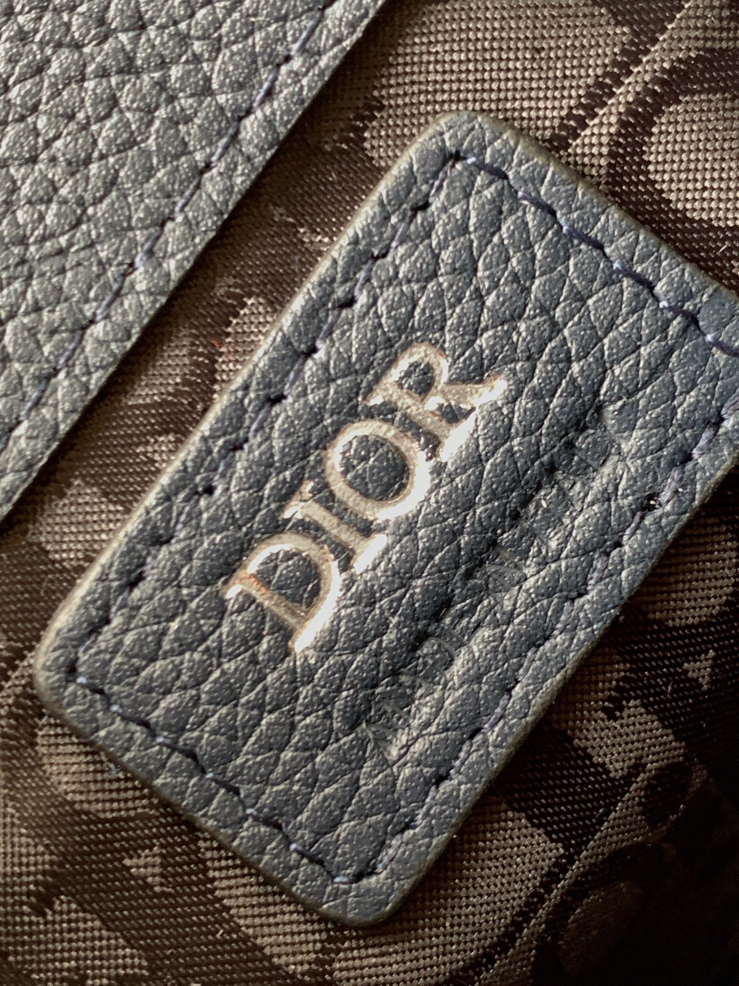 d*or safari N0*H-south 14 x 19 x 6.5 cm