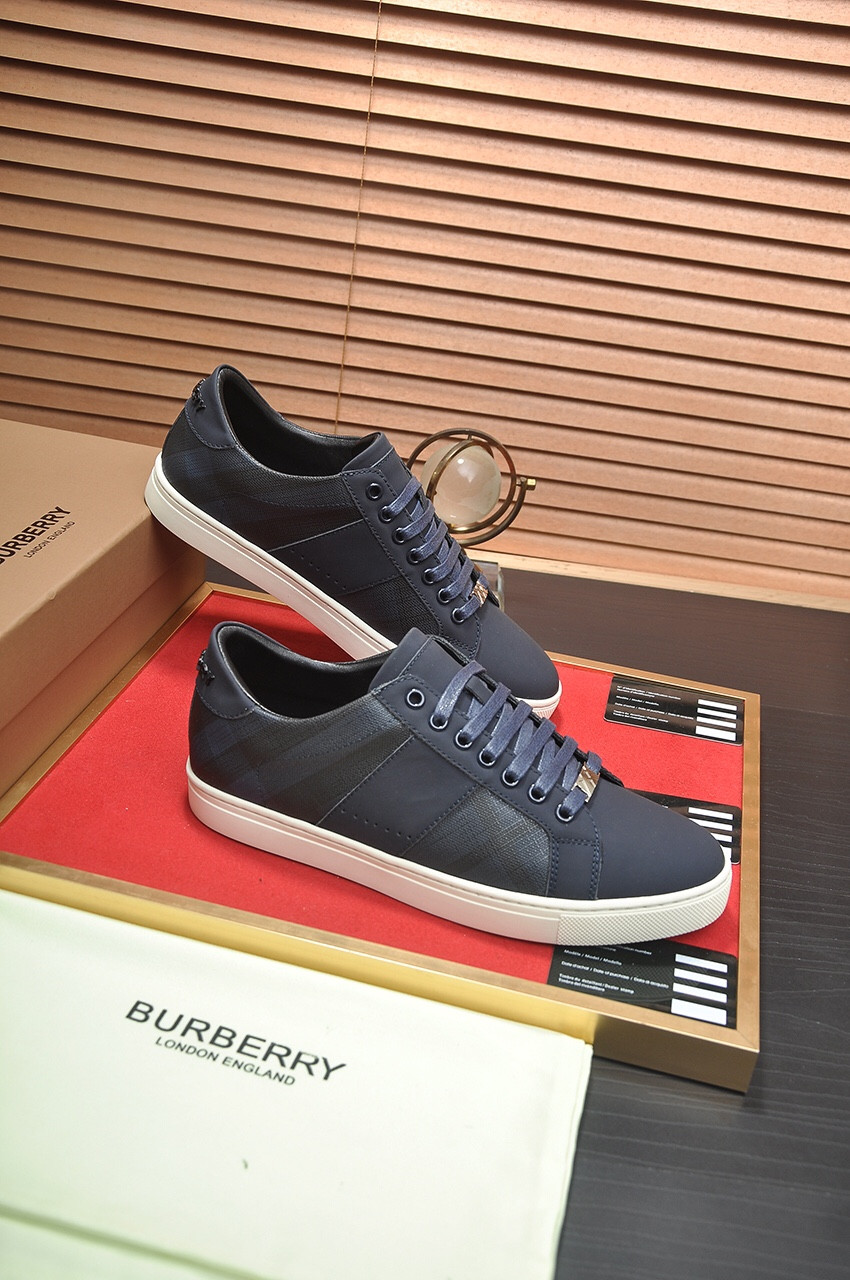 ua B**rry sneakers