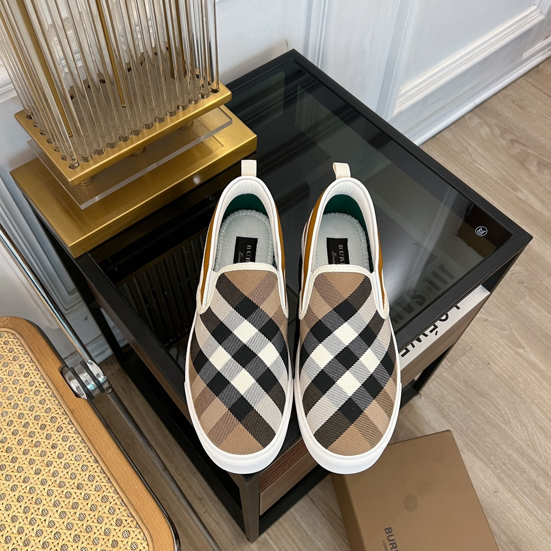 ua B**rry slip on sneakers