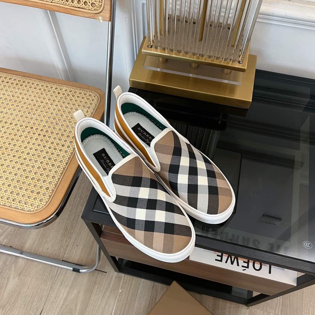 ua B**rry slip on sneakers