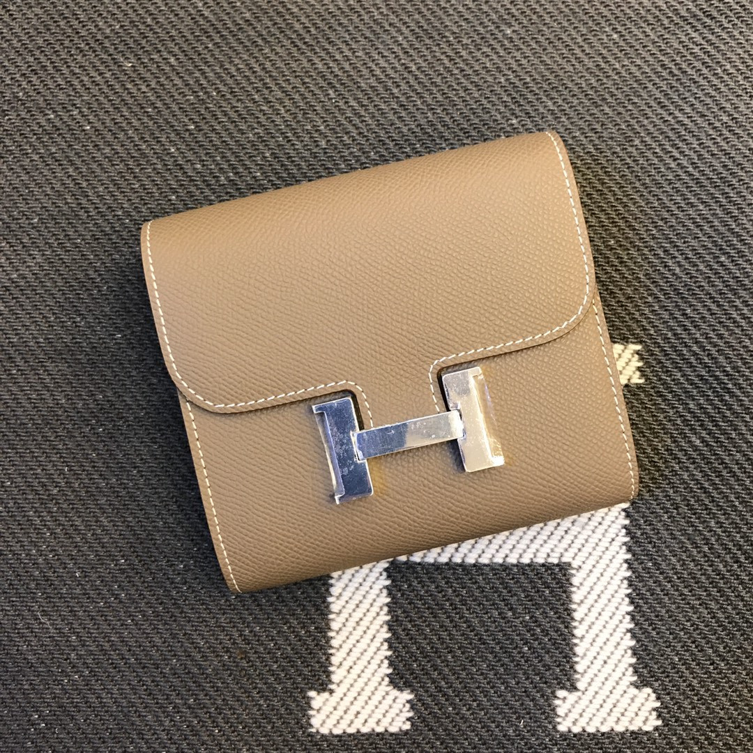 H**mes wallet 13x12cm