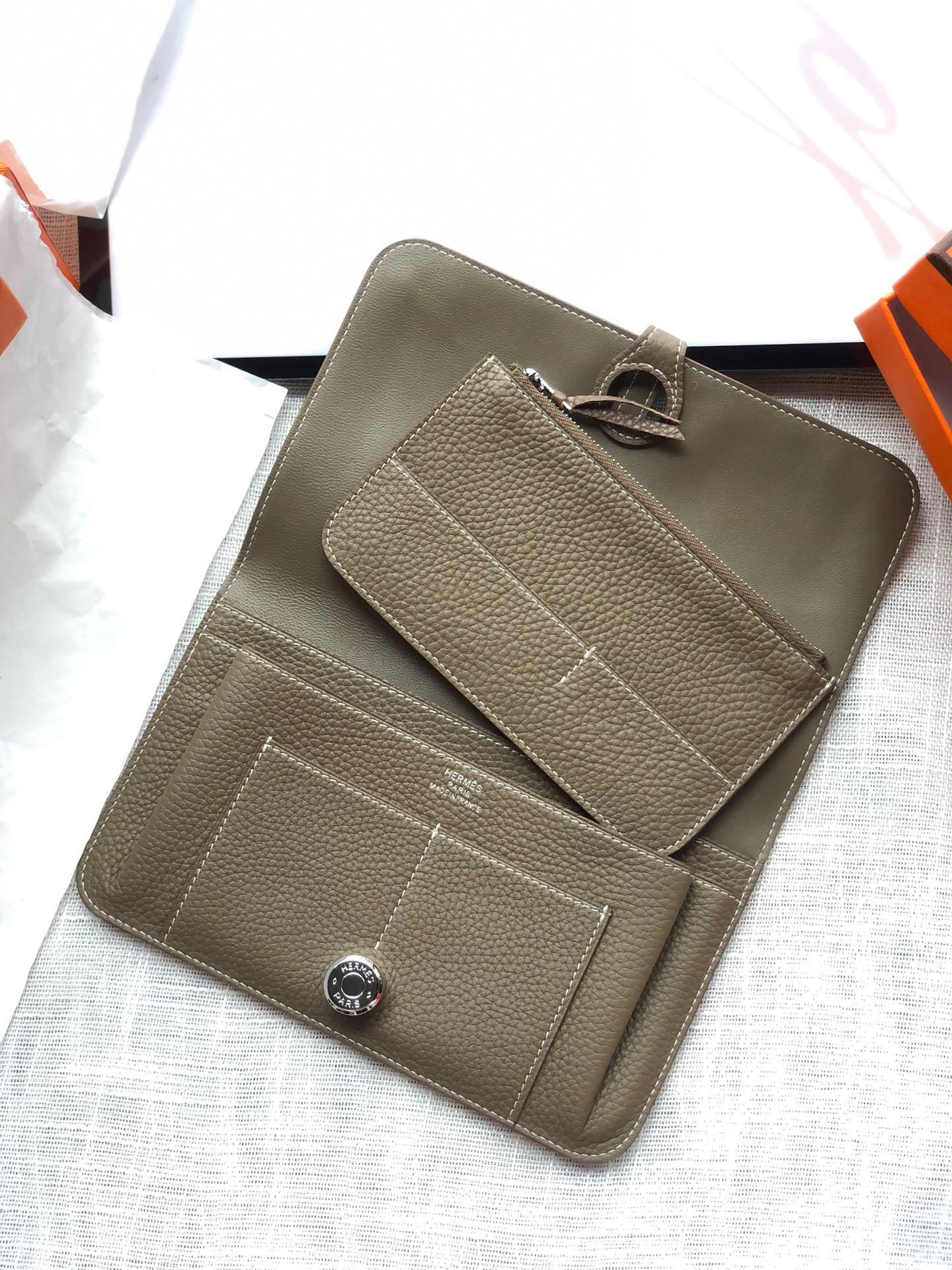 H**mes dogon duo wallet 20.1cm