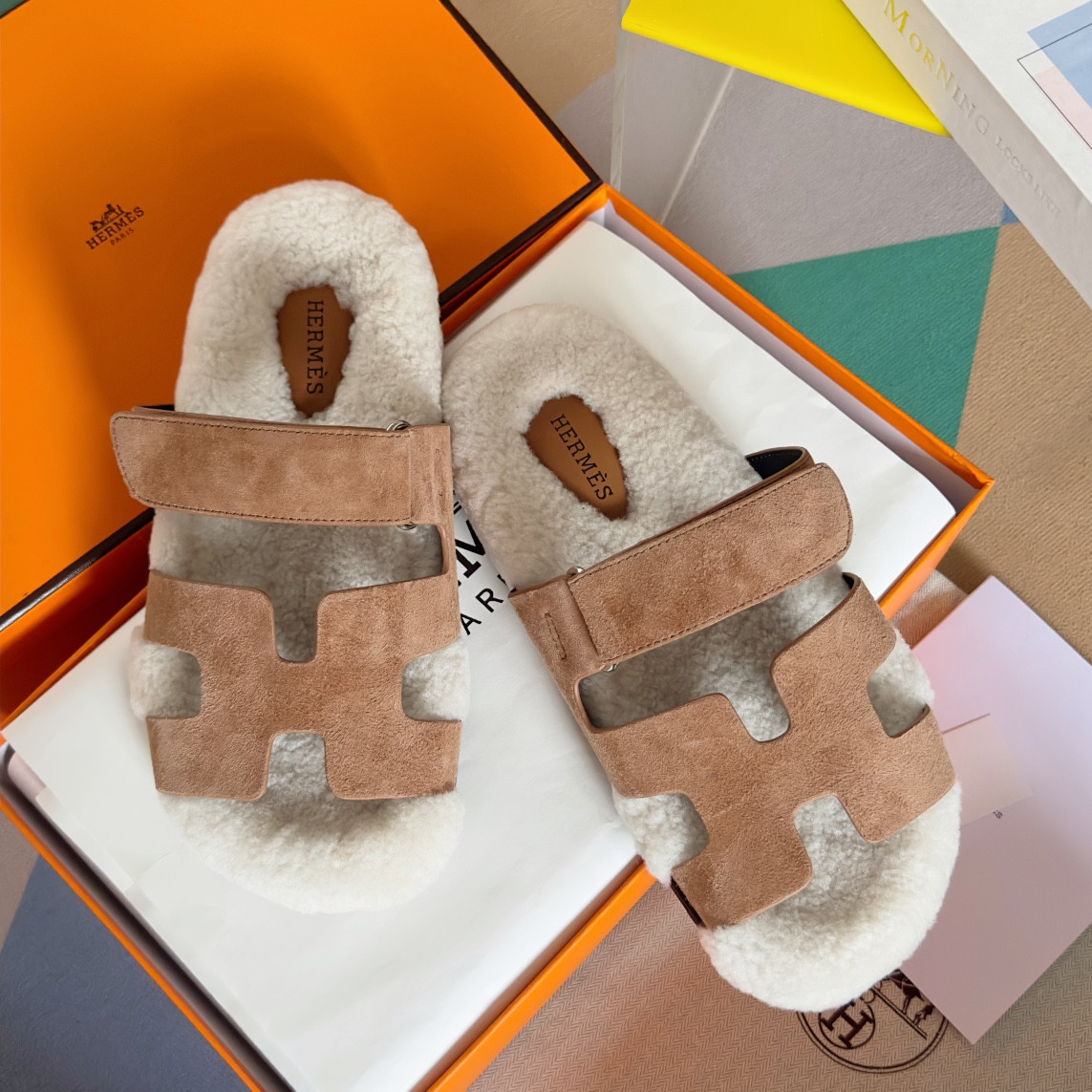 ua H**mes chypre sandal