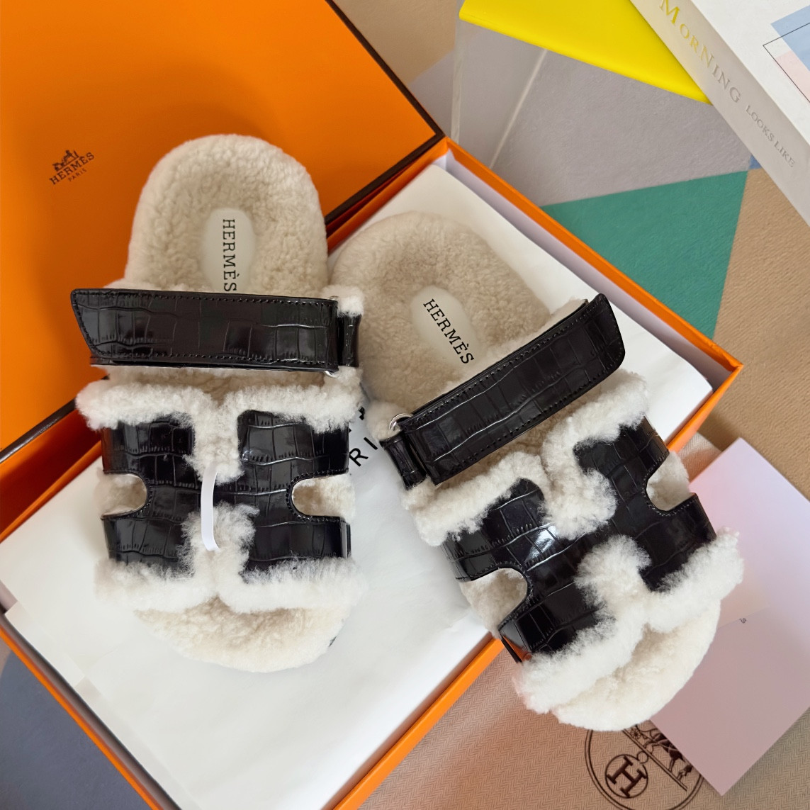 ua H**mes chypre sandal