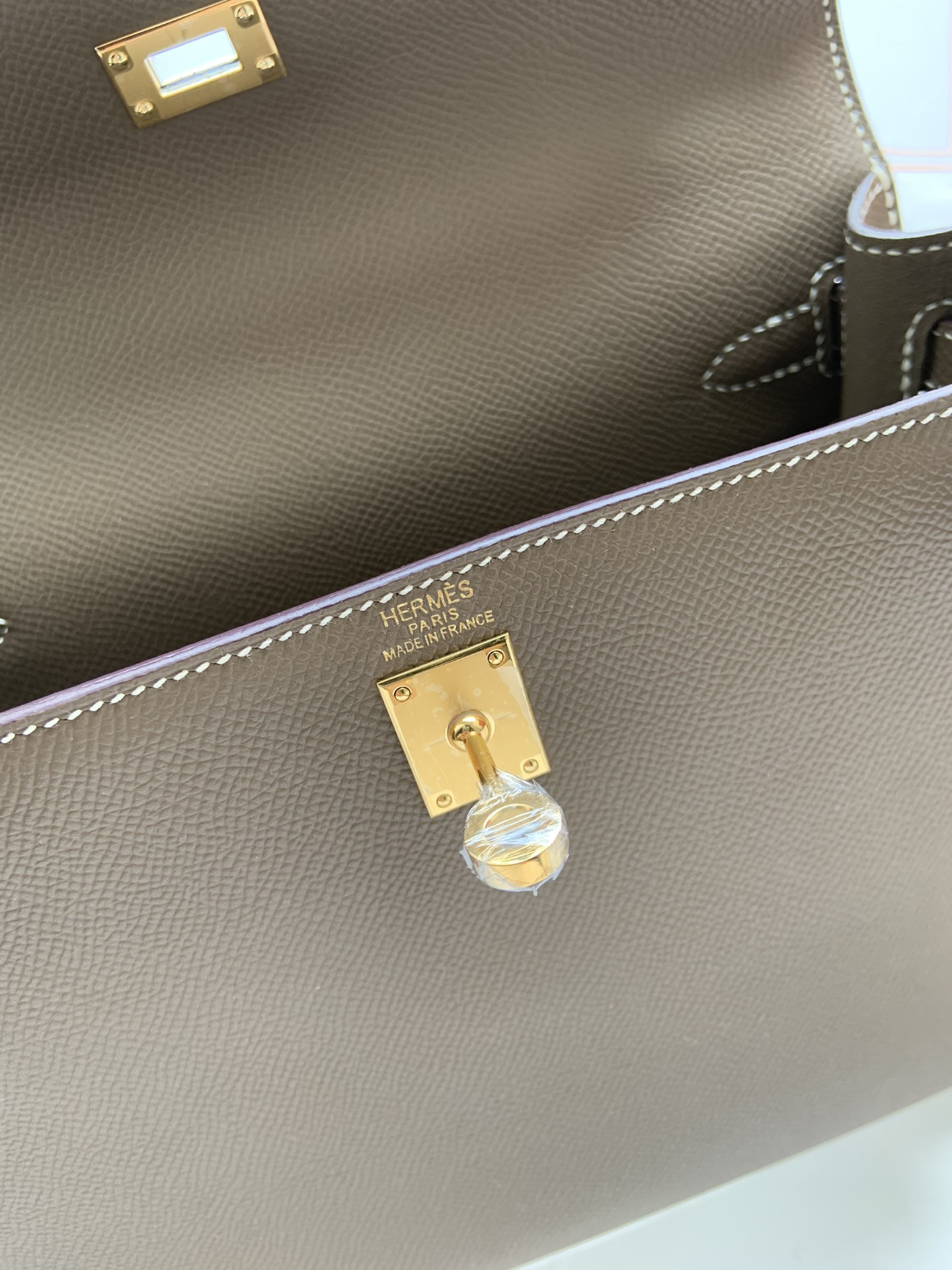 H**mes kelly gold-tone hardware 25 28