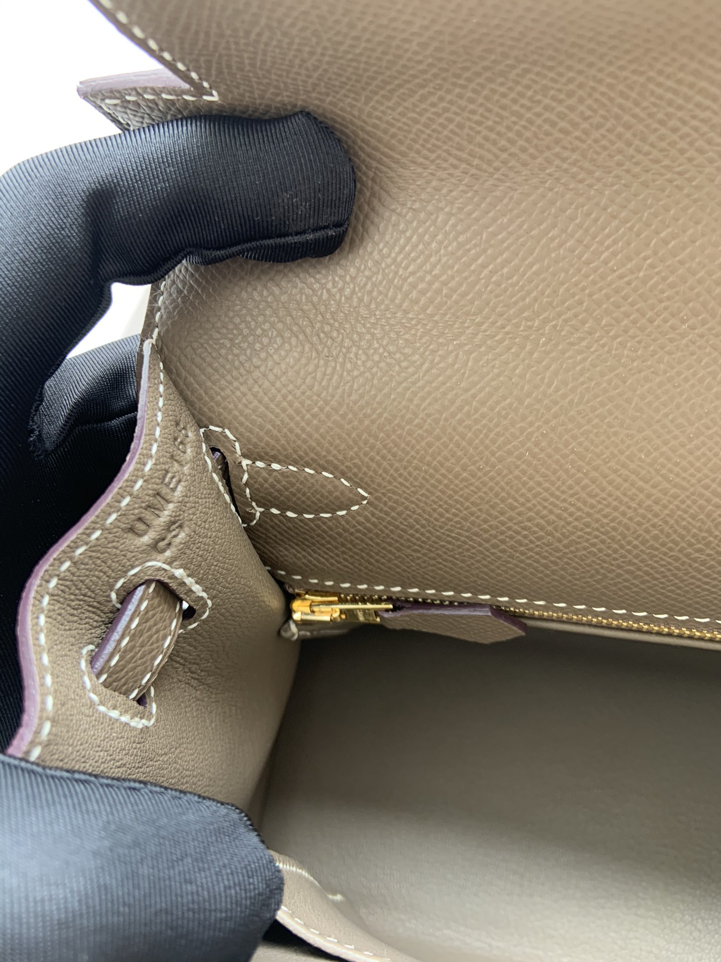 H**mes kelly gold-tone hardware 25 28