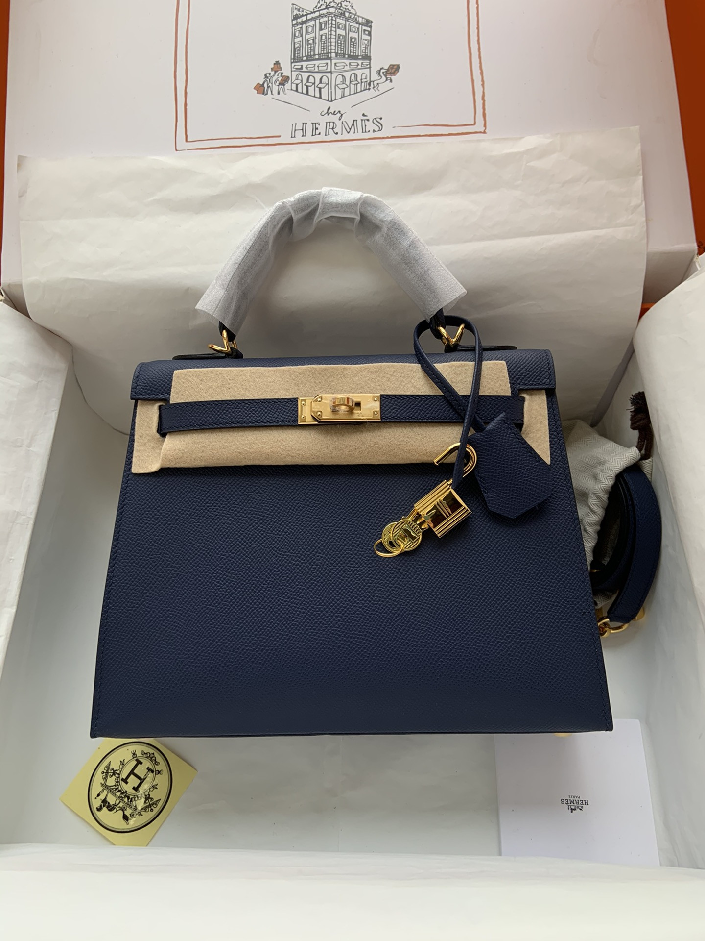 H**mes kelly gold-tone hardware 25 28