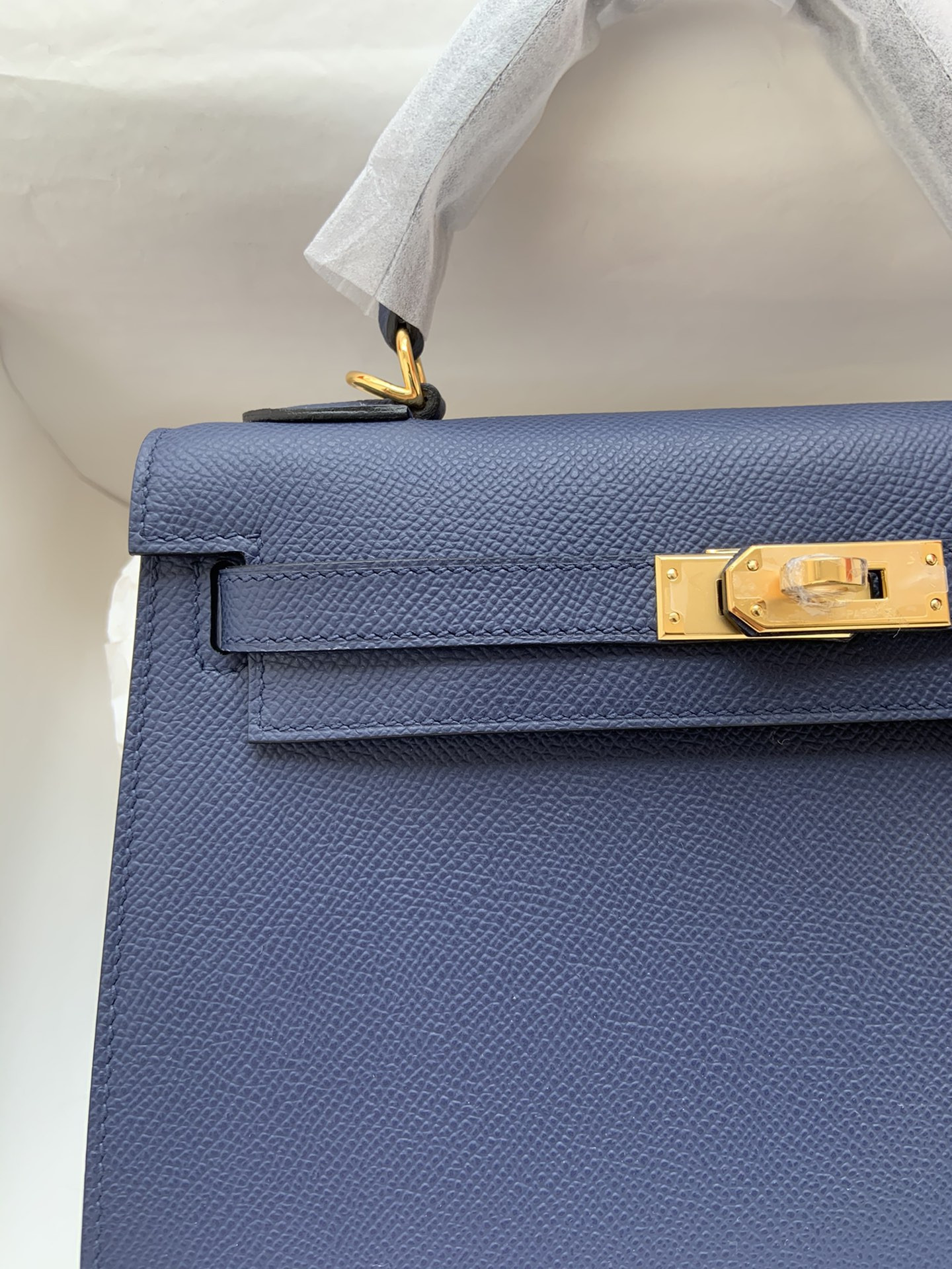 H**mes kelly gold-tone hardware 25 28