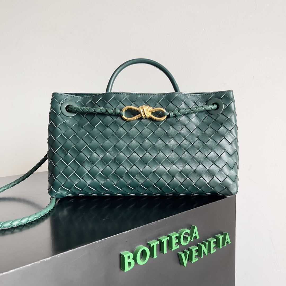 bo*te*ga Ve*ne*ta east-west andiamo 29x10x18cm