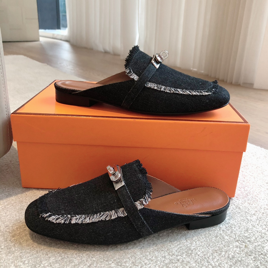ua H**mes oz mule