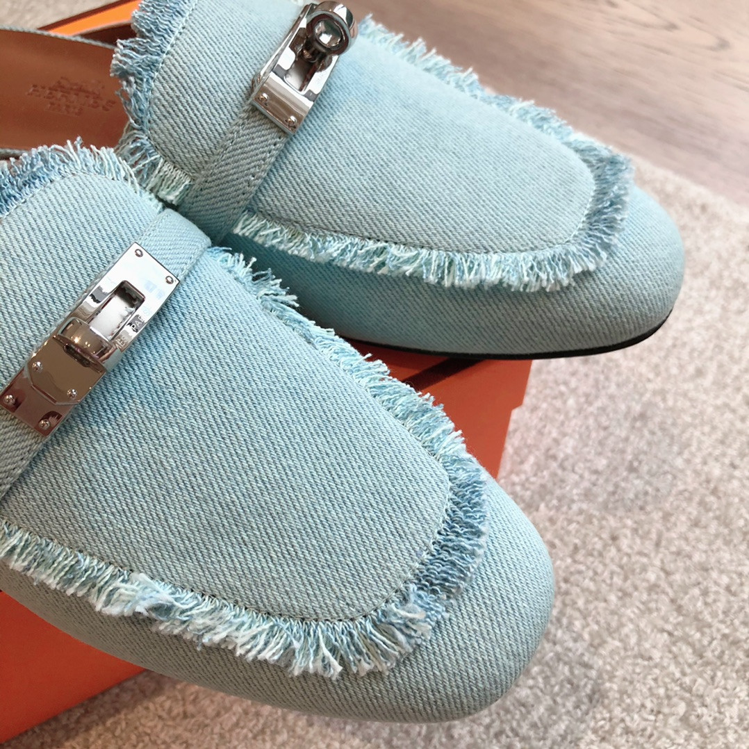 ua H**mes oz mule