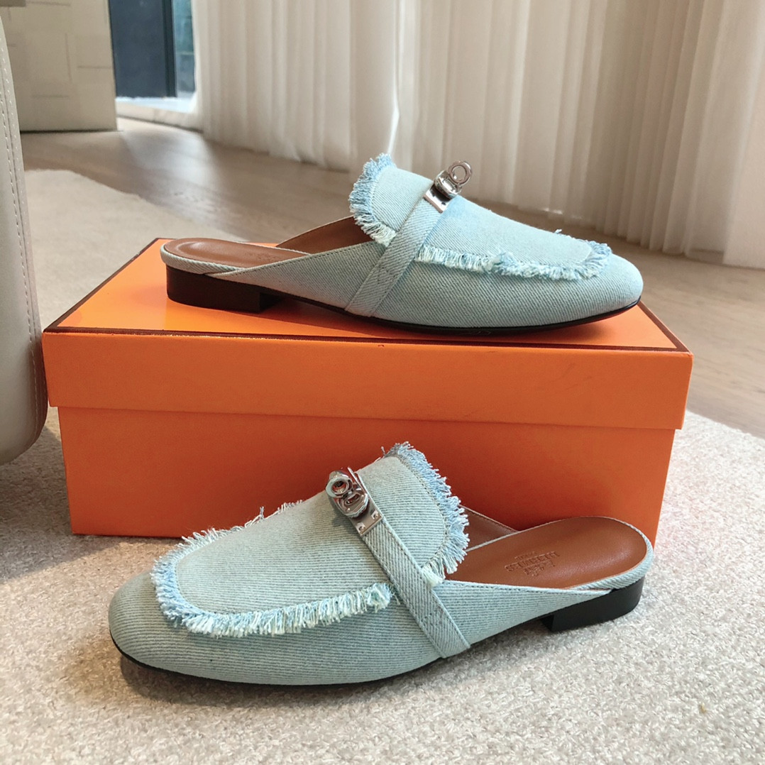 ua H**mes oz mule