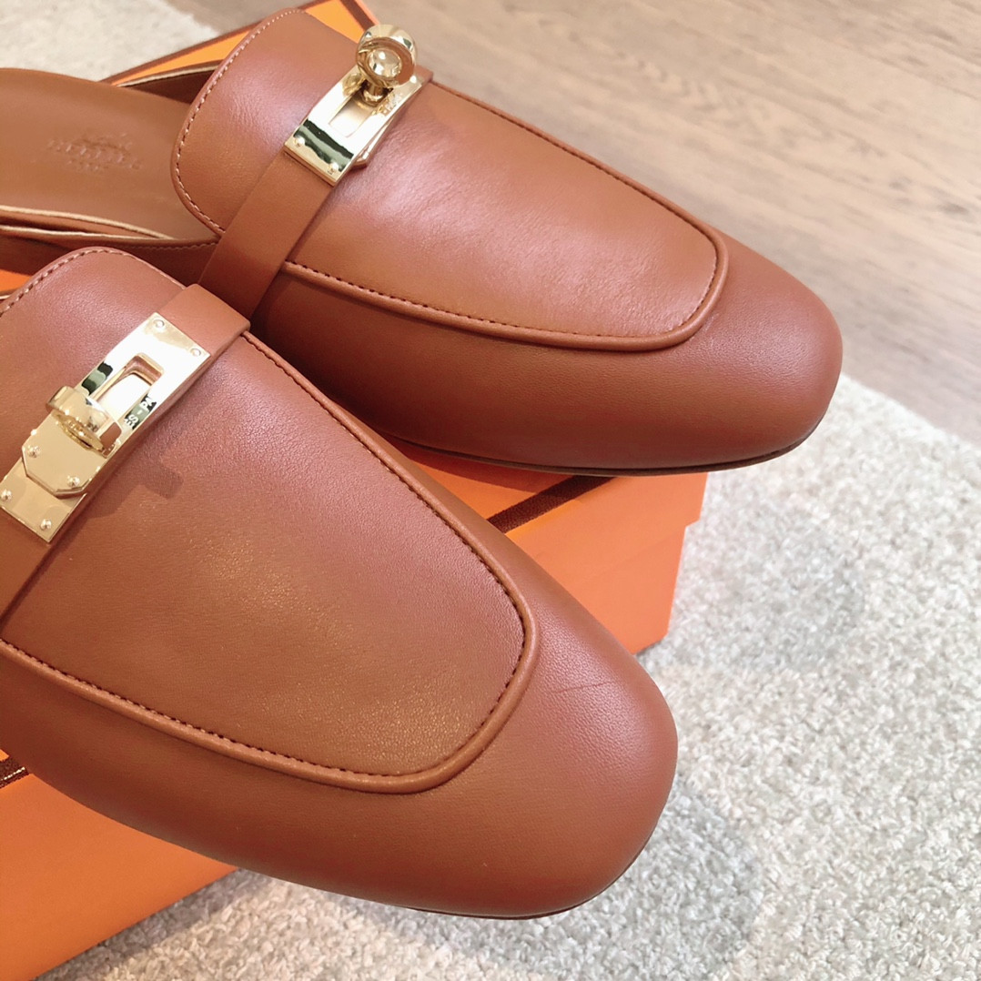 ua H**mes oz mule