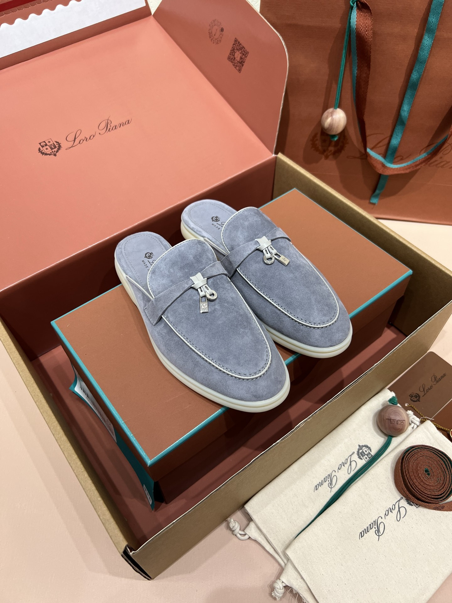 ua L**o p*ana babouche charms walk loafers