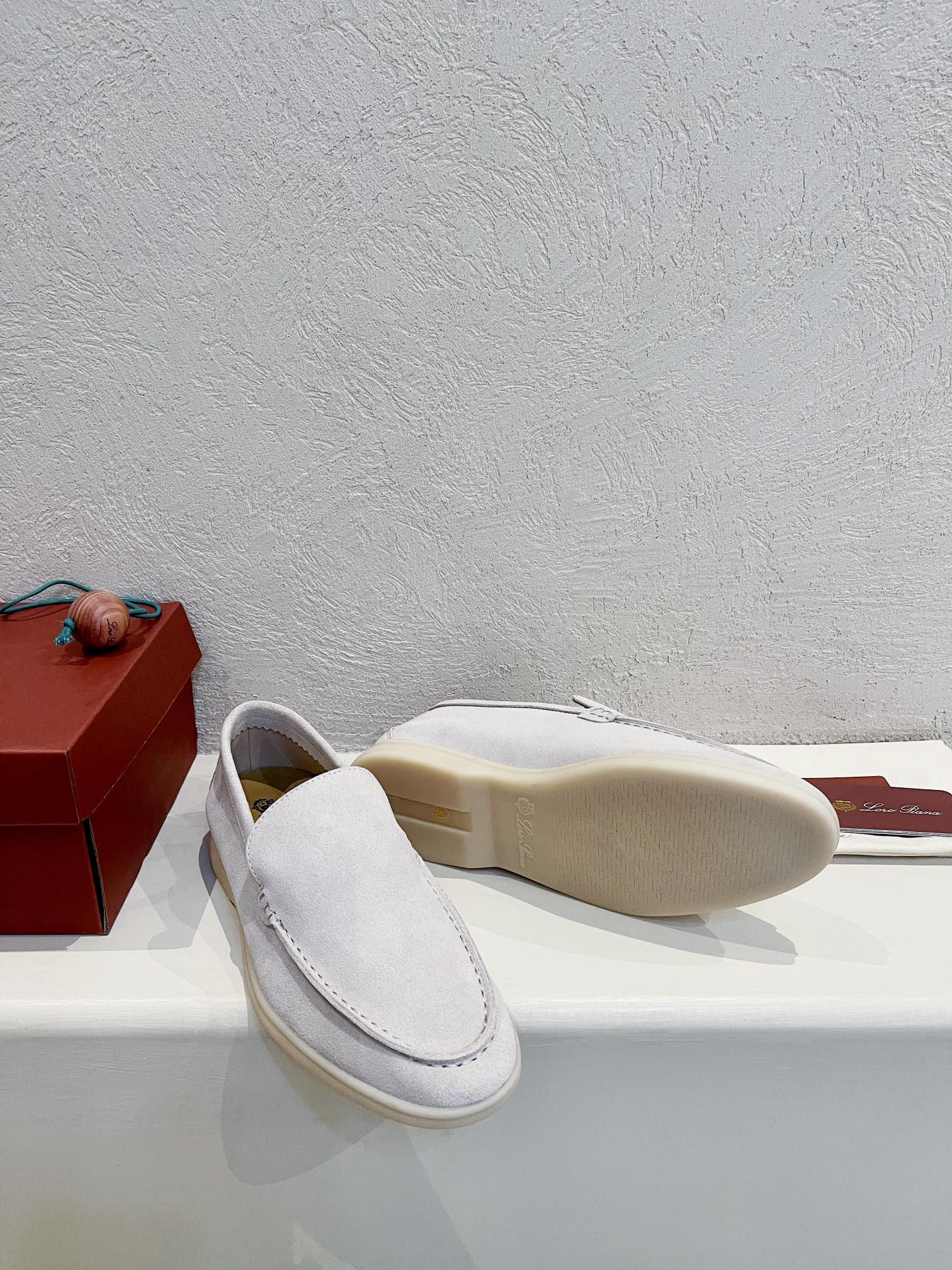 ua L**o p*ana summer walk loafers