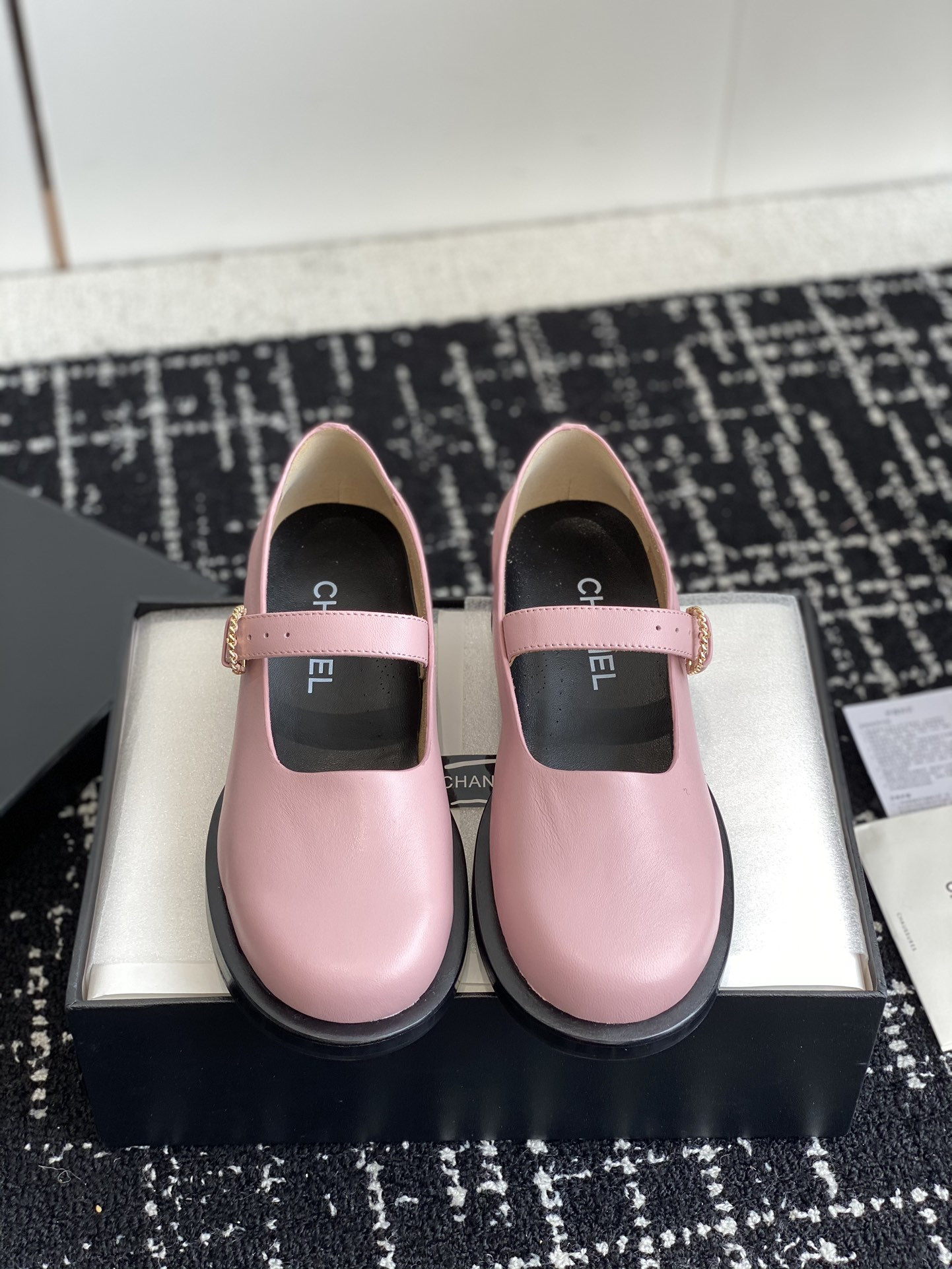 ua Ch*el mary janes