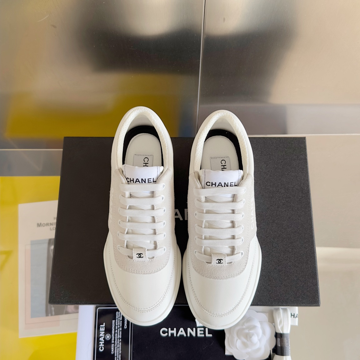 ua Ch*el sneaker