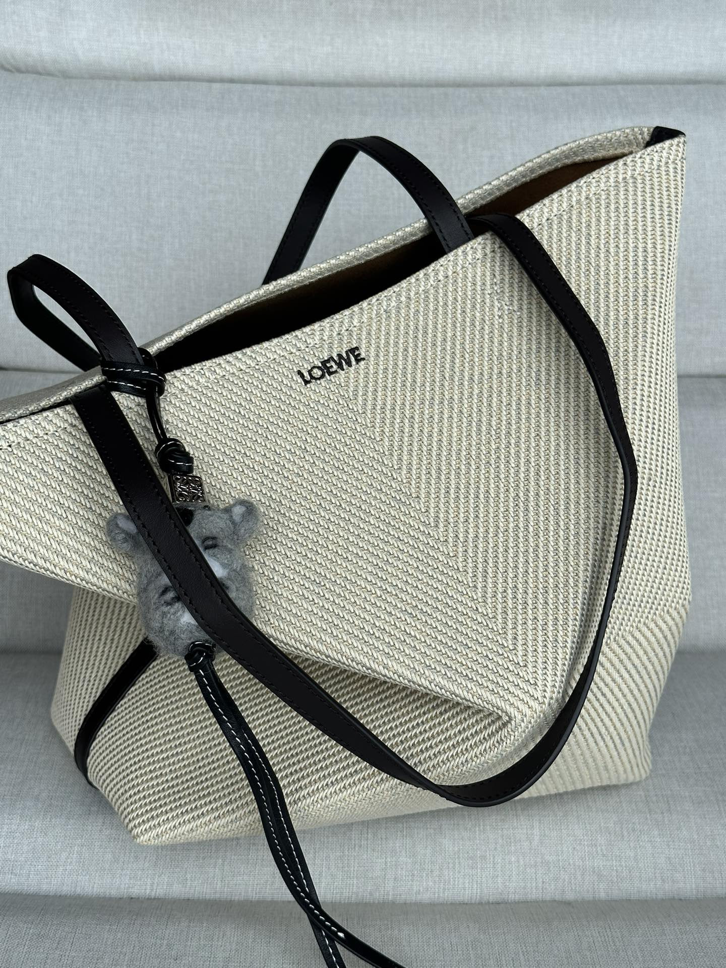 L0ew* puzzle fold tote 21x5.5x31cm