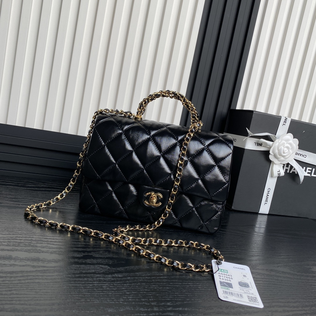 Ch*el wallet on chain 17x25x8cm