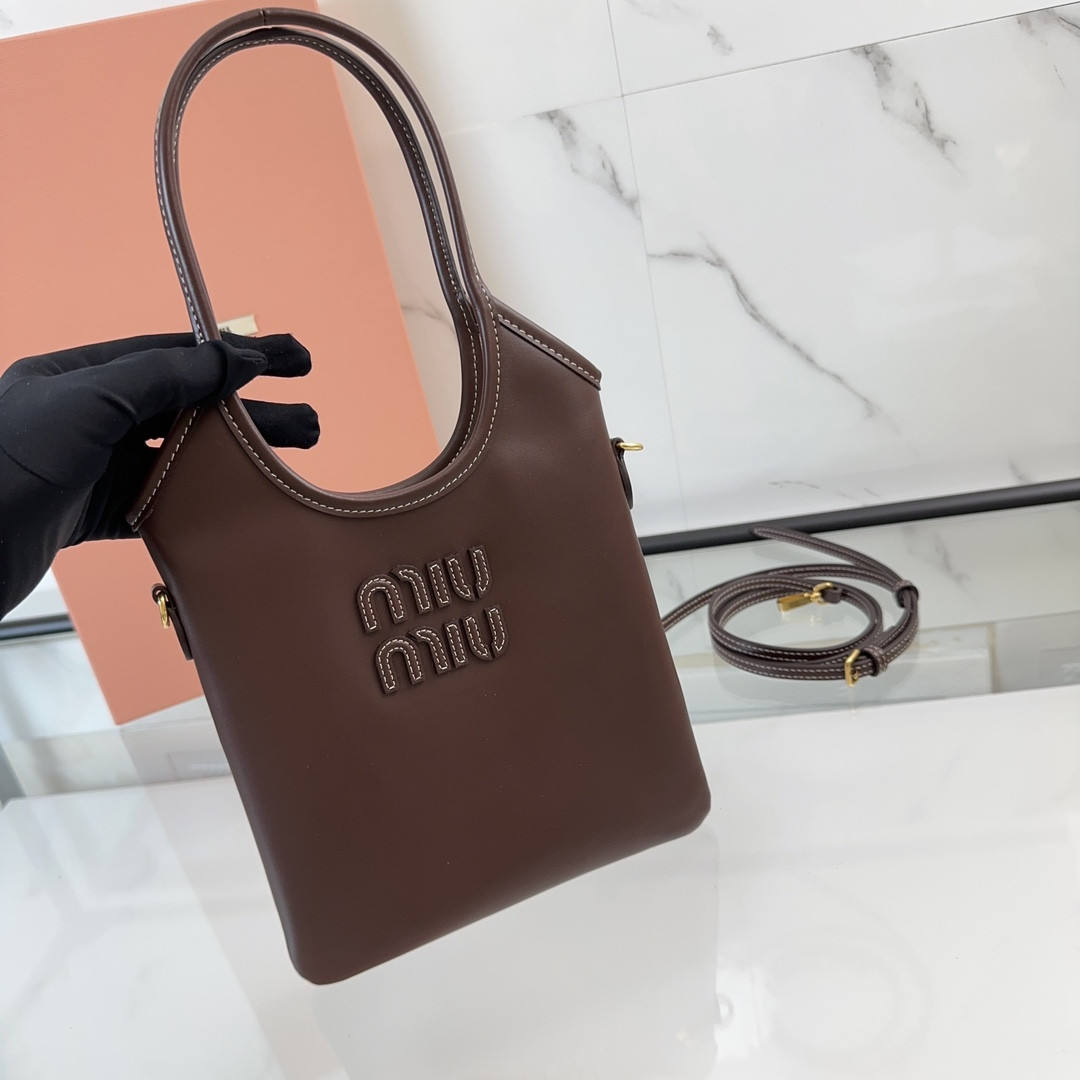 M1v M1v ivy leather handbag 20x 24 cm
