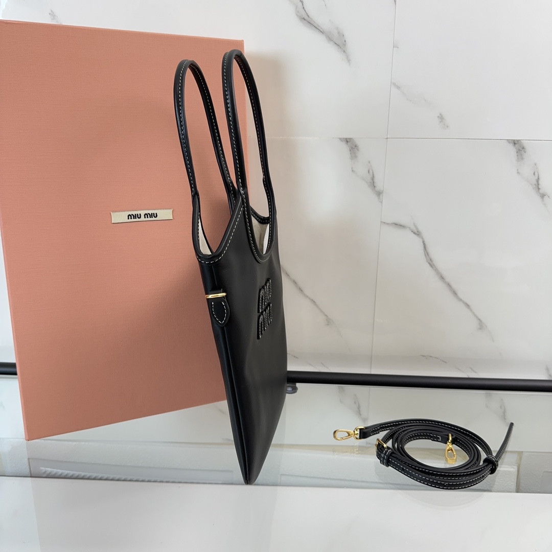 M1v M1v ivy leather handbag 20x 24 cm