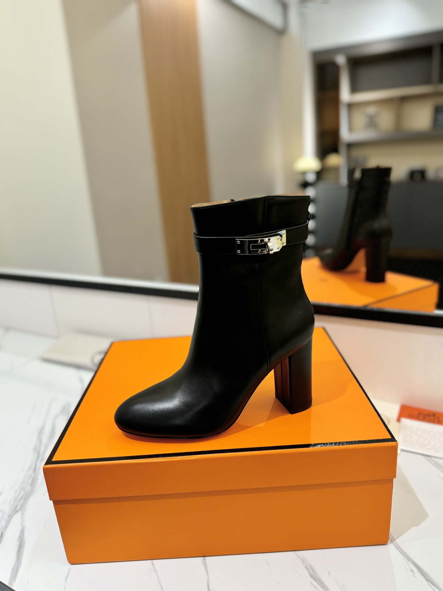 ua H**mes kelly jumping boots