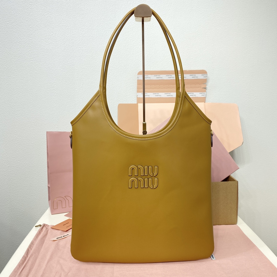 M1v M1v ivy leather bag 40x35cm
