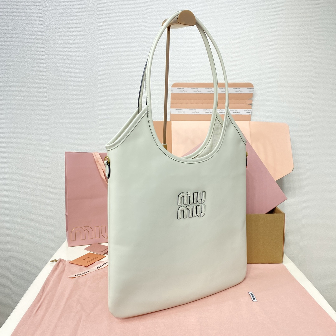 M1v M1v ivy leather bag 40x35cm