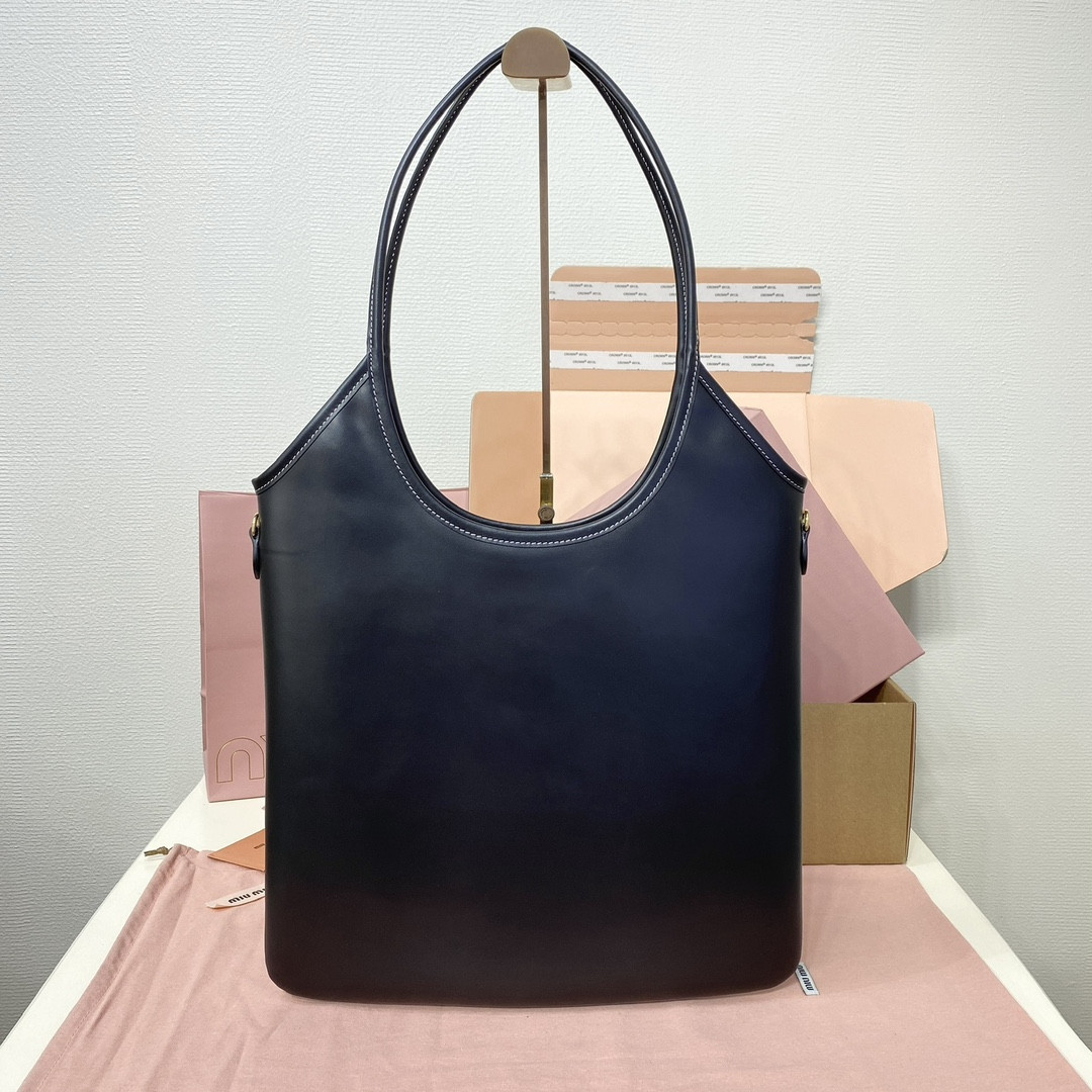 M1v M1v ivy leather bag 40x35cm