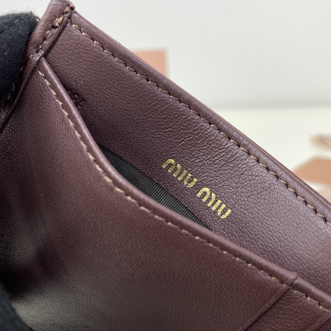M1v M1v matelassé nappa leather card holder 8x10.5cm