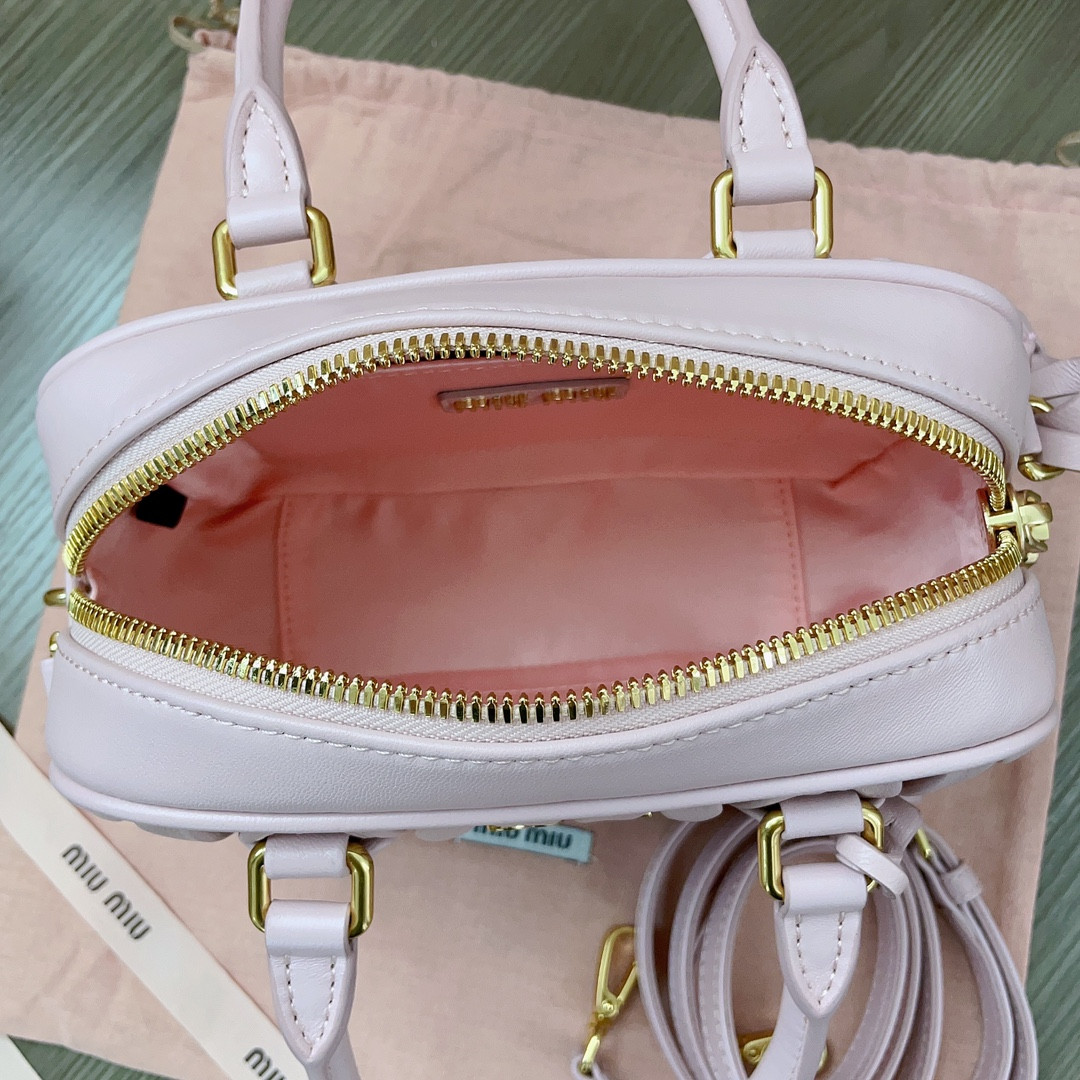 M1v M1v arcadie matelassé nappa leather bag 13x19x6cm
