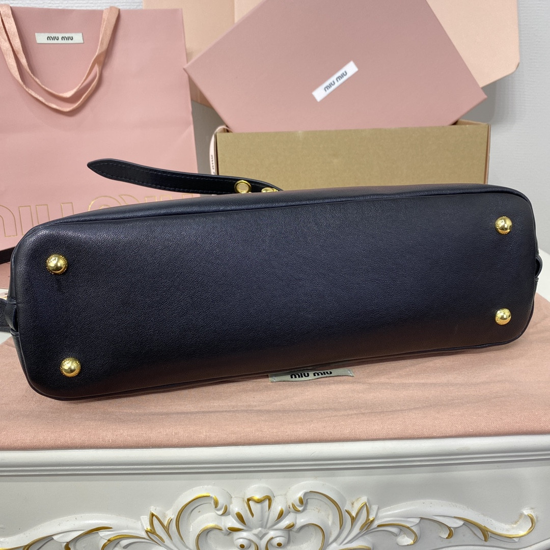 M1v M1v aventure nappa leather top-handle bag 17x33x11cm