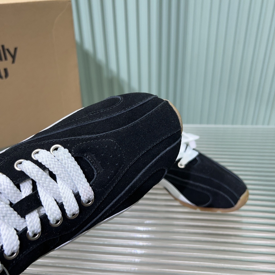 ua m1v m1v x new Ba1an*e sneaker