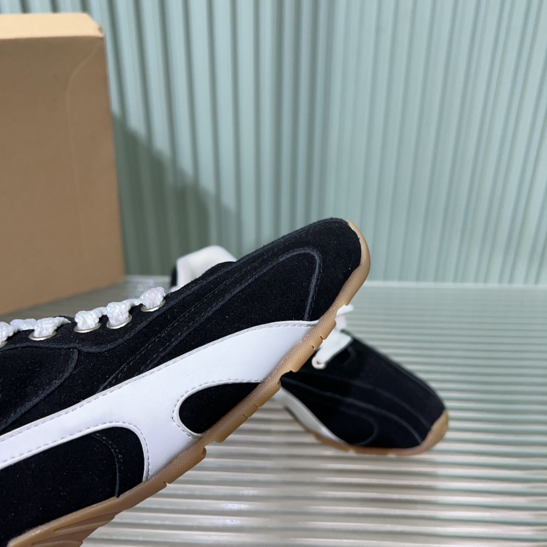 ua m1v m1v x new Ba1an*e sneaker