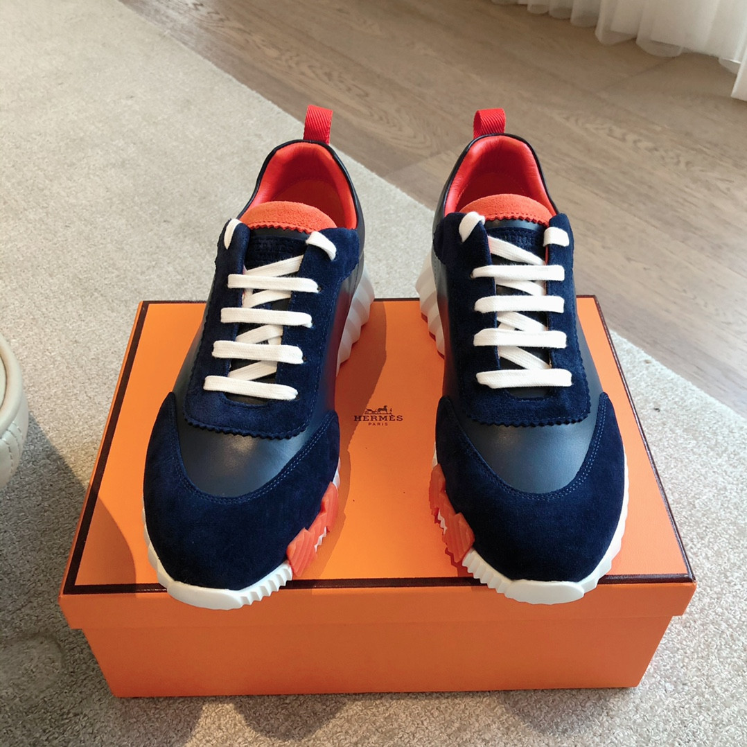 ua H**mes bouncing sneaker