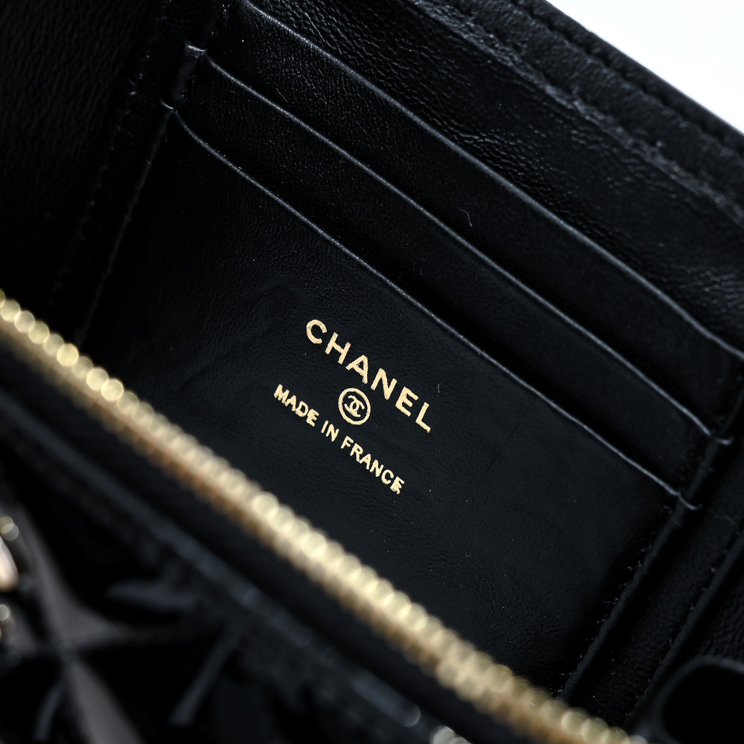 Ch*el long vanity with chain 16.5x10x8cm