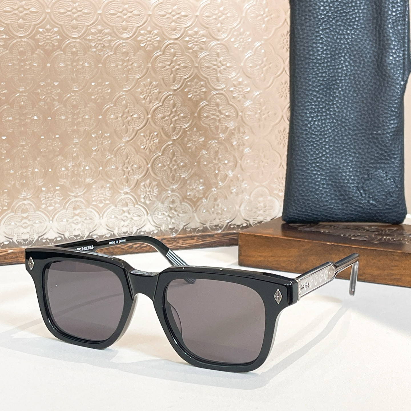 Ch**me He**ts glasses ambidixtrous 52-19-150