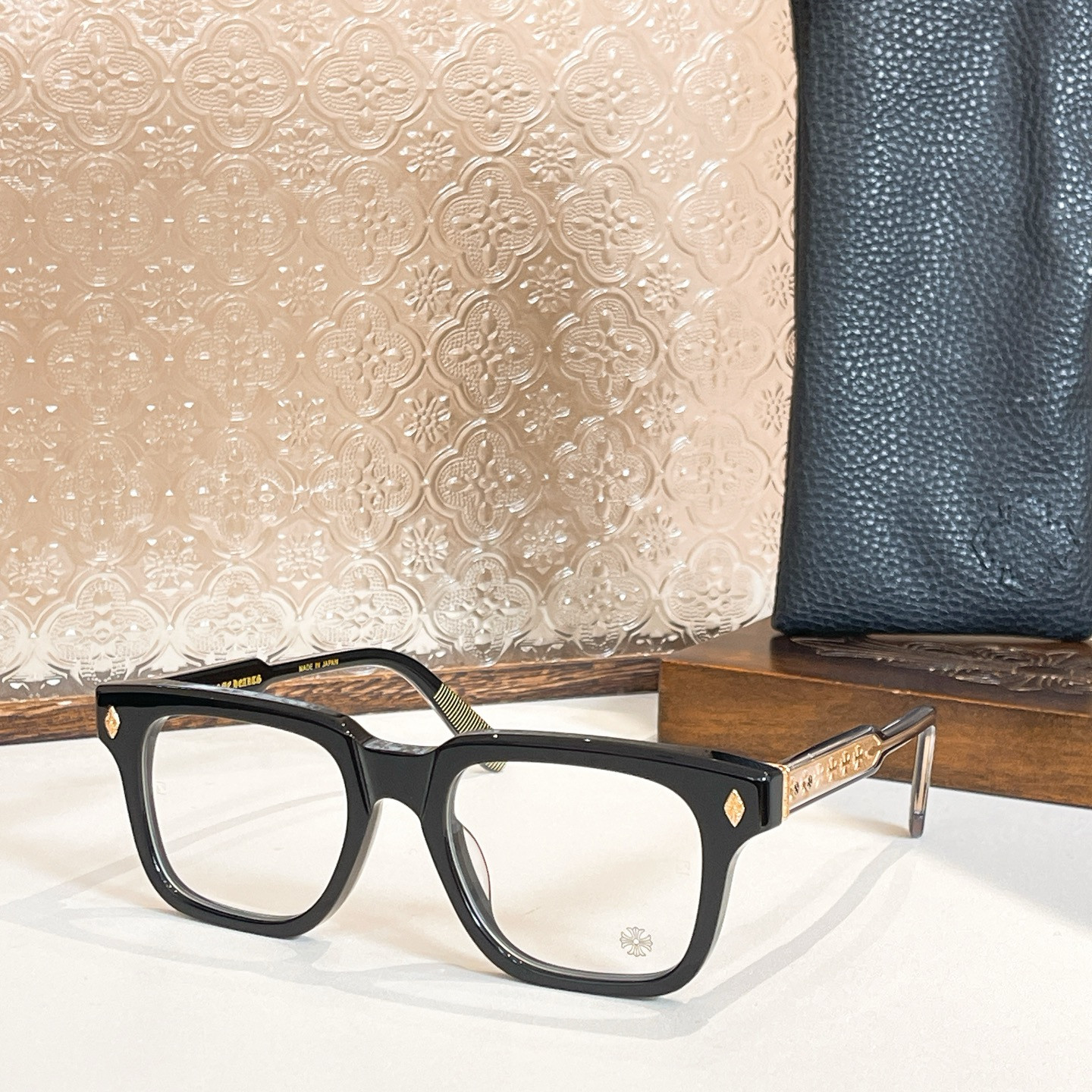 Ch**me He**ts glasses ambidixtrous 52-19-150