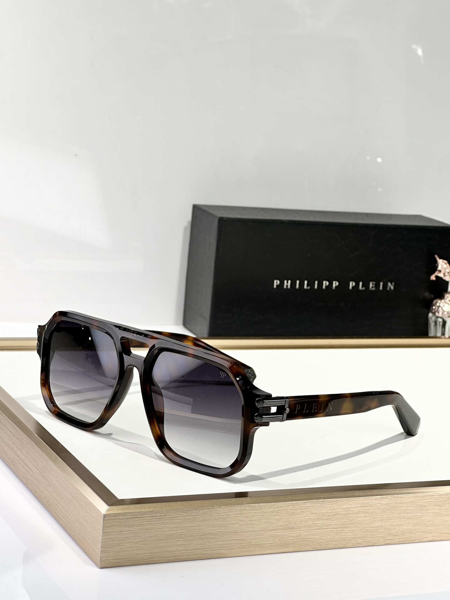 phi1ipp P1ein glasses spp138 57-22-145