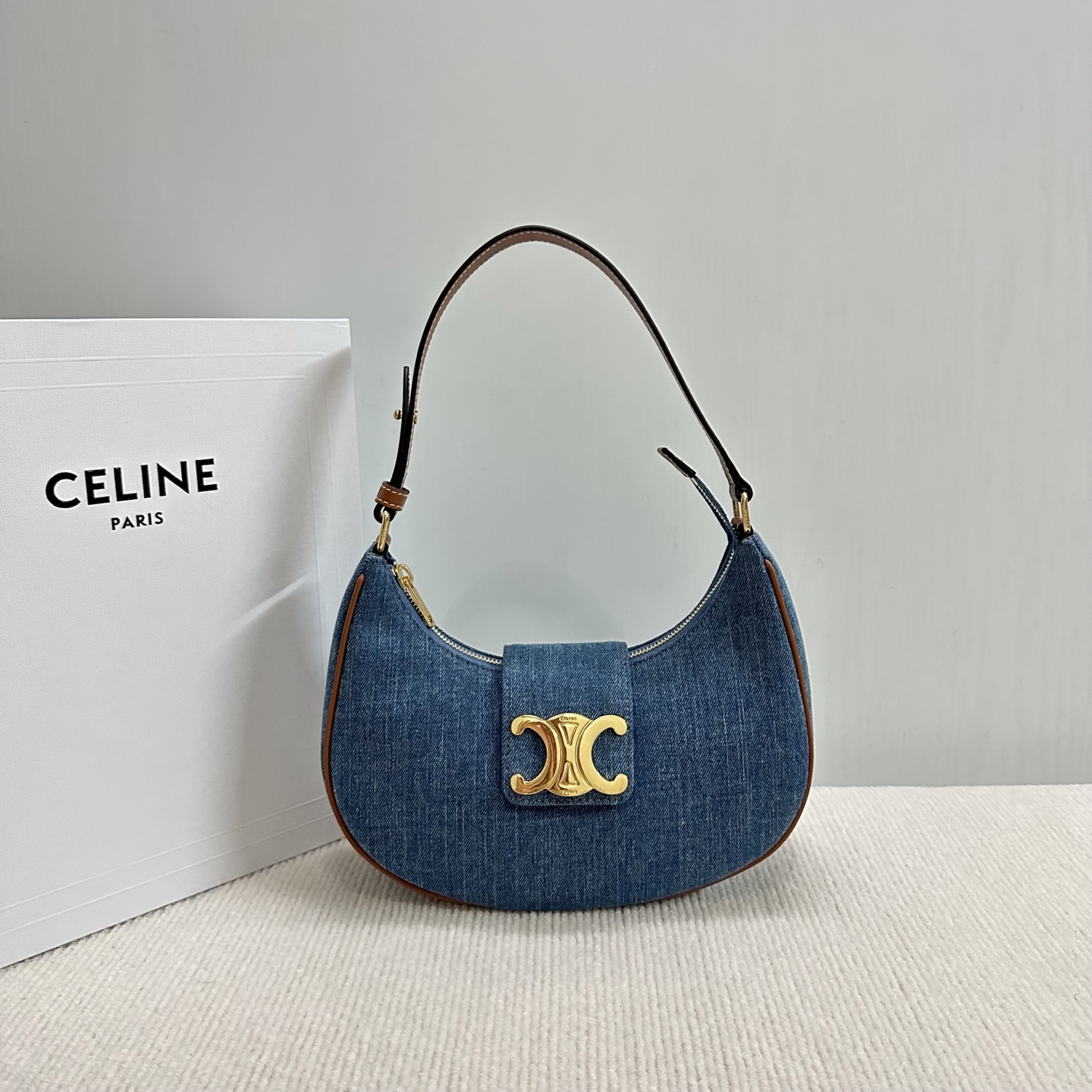 Ce**e ava triomphe bag 23x13.5x6cm