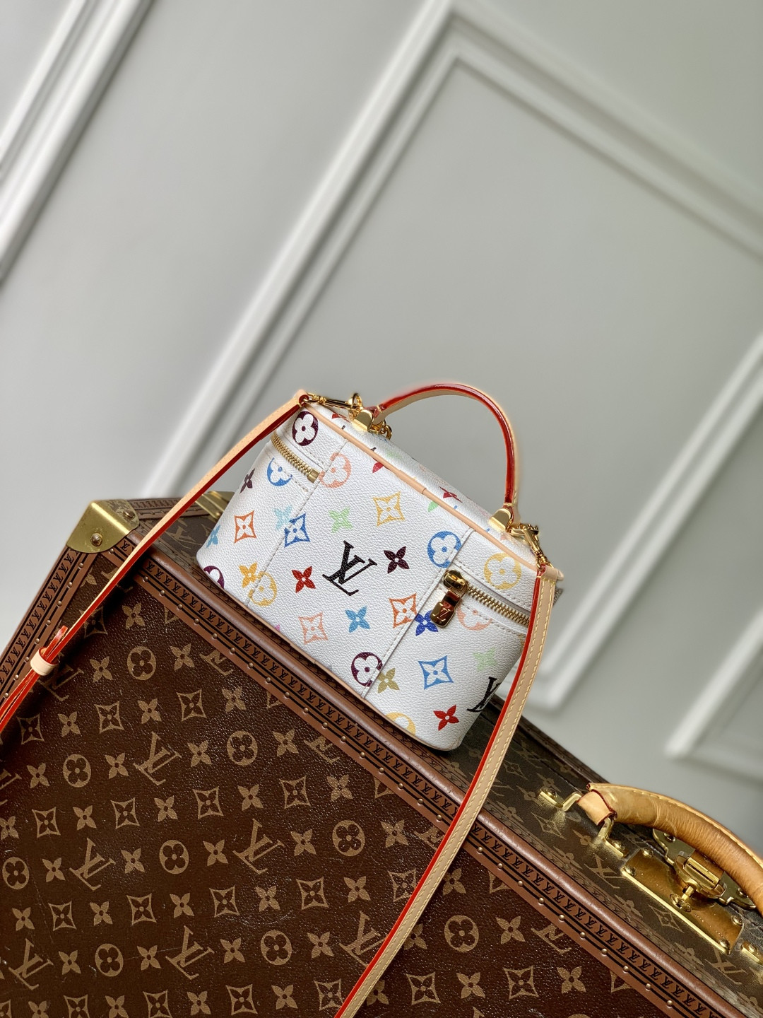 LV x TM Vanity Chain Pouch M13662 19 x 11.5 x 6.5cm