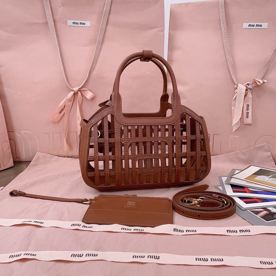 M1v M1v leather basket 12.5x24x9cm