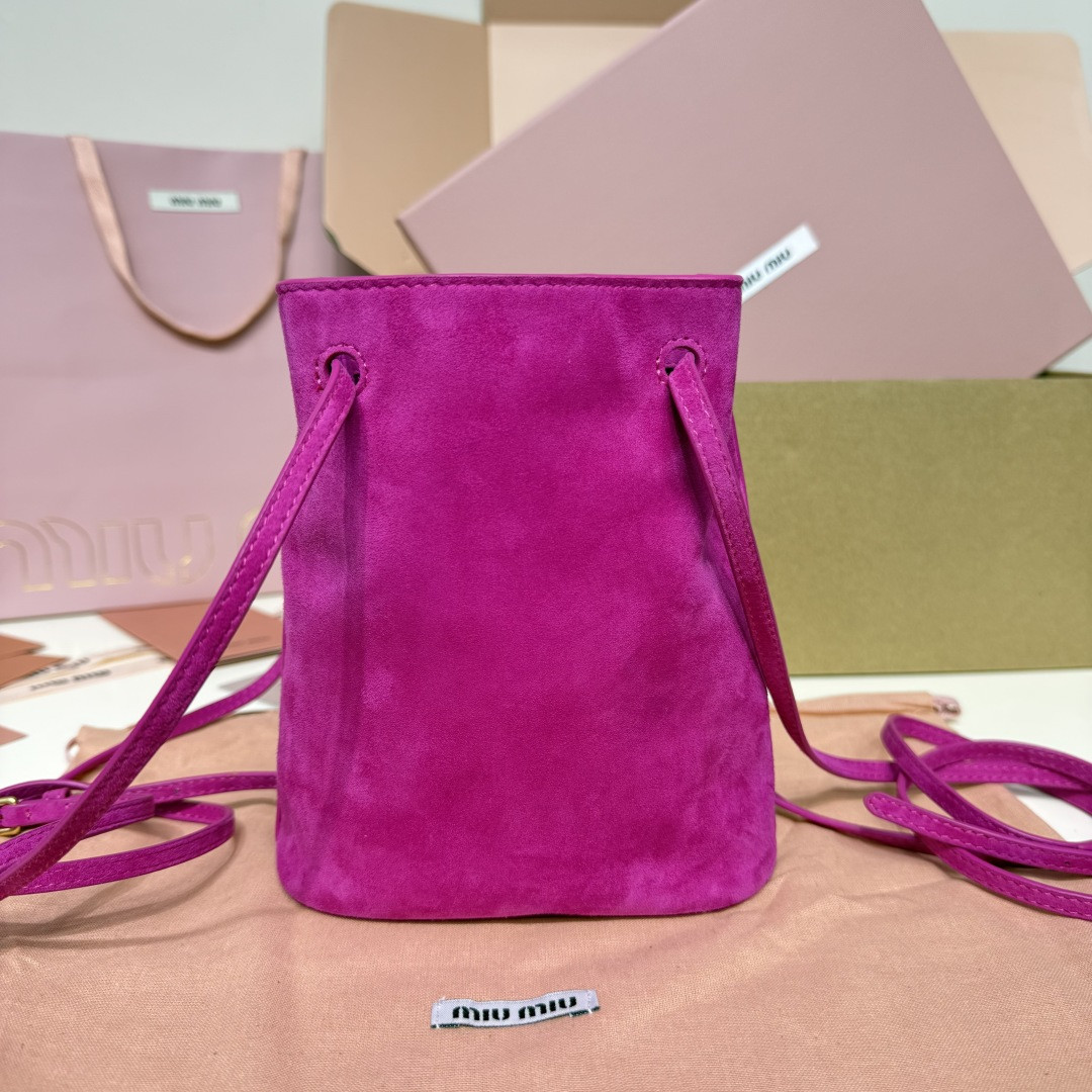 M1v M1v suede pouch 17x14x6cm